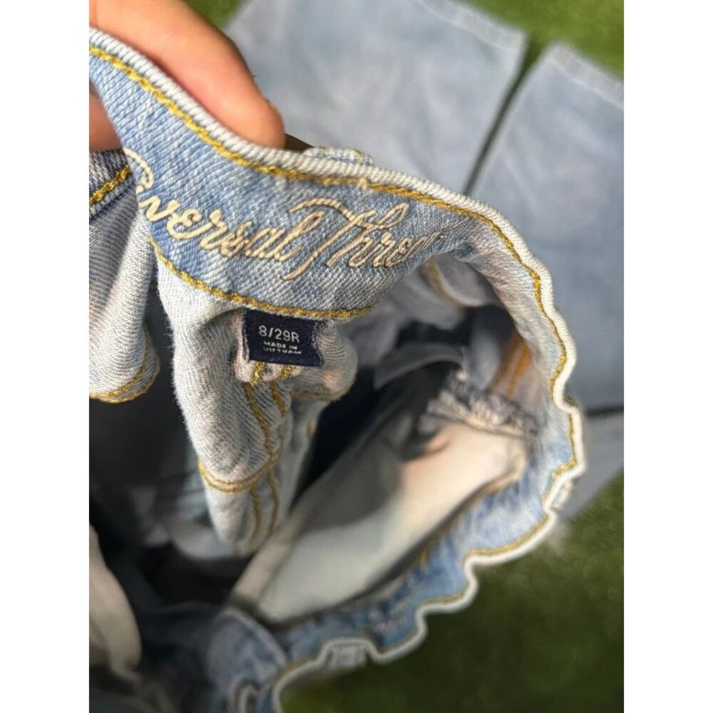 WomenJeans - Picture 3 of 4